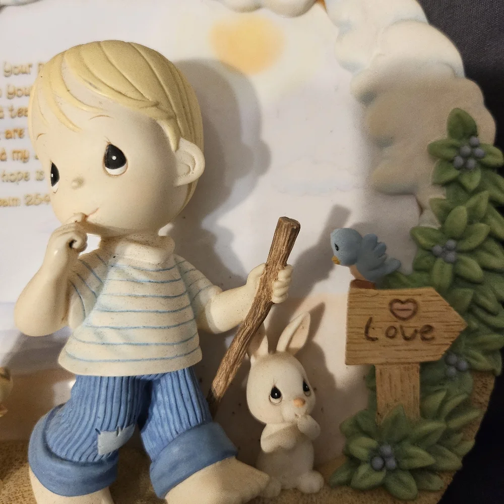 Precious moments, 3-d‎ collector plate, show me your way Lord